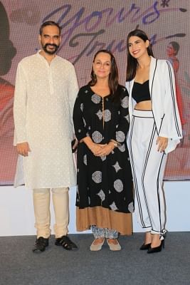 Mumbai: Director Sanjoy Nag with actresses Soni Razdan and Aahana Kumra during a press conference of their upcoming romantic drama "Yours Truly", in Mumbai, on April 30, 2019. (Photo: IANS)