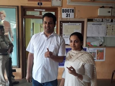 Mapusa: Utpal Parrikar, son of Late Goa Chief Minister Manohar Parrikar shows his inked finger after casting his vote for the third phase of 2019 Lok Sabha elections in North Goa