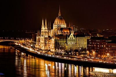 Glimpse of the Hungarian Parliament Building (Photo: Hungarian Information and Cultural Center)