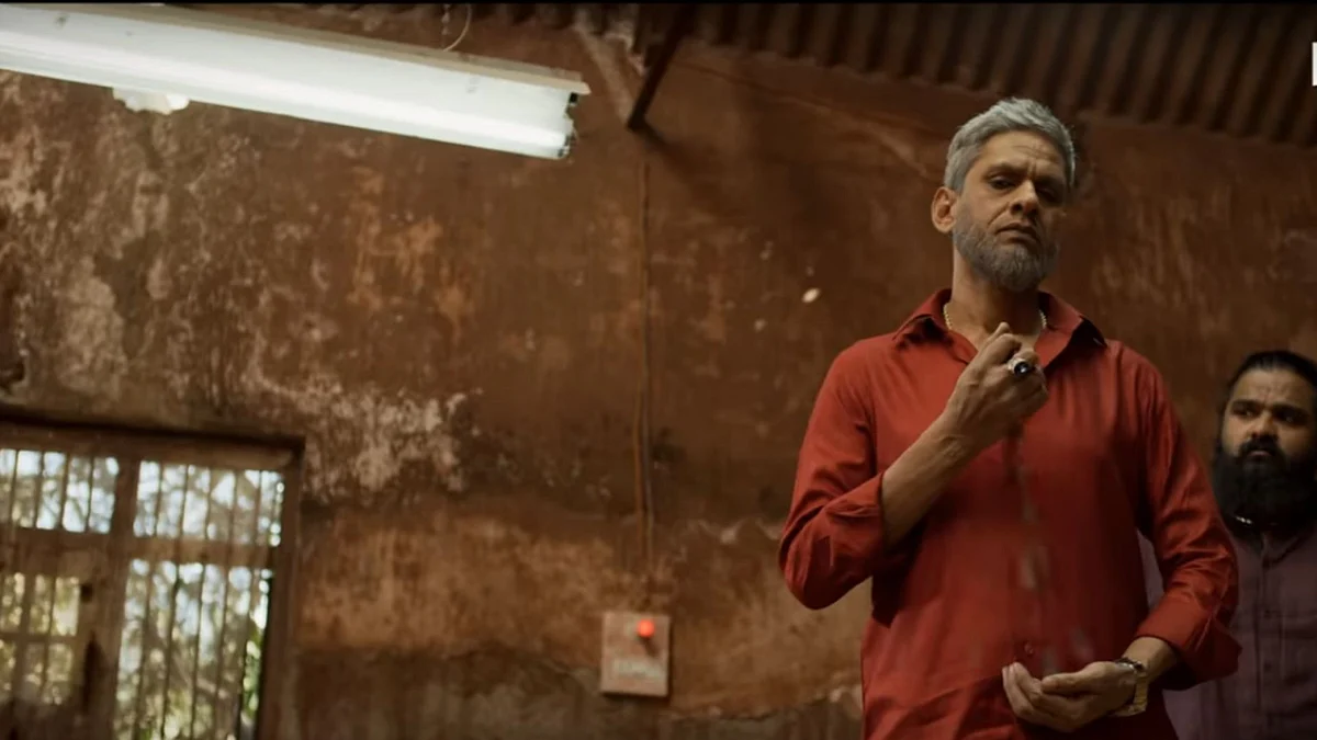Vijay Raaz does not fail to impress as the ‘gangster’.