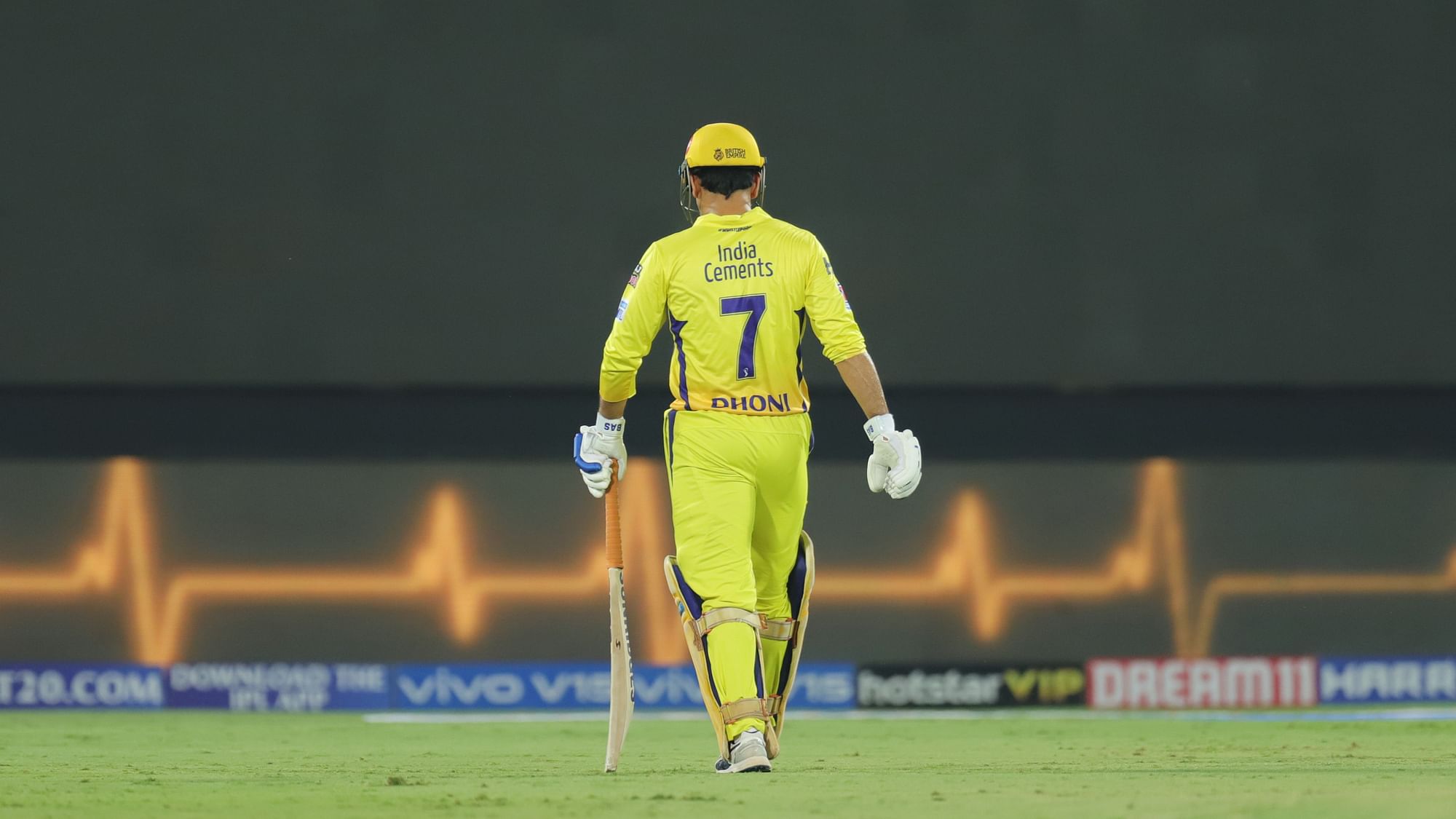 MS Dhoni walks back to the pavilion after getting run out on 2 in the 2019 IPL final