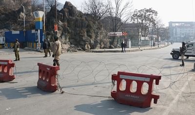 Srinagar: Security beefed up as authorities imposed curfew-like restrictions to prevent a separatist-called protest march against the civilian killings which took place in Pulwama district on the weekend, in Srinagar on Dec 17, 2018. (Photo: IANS)
