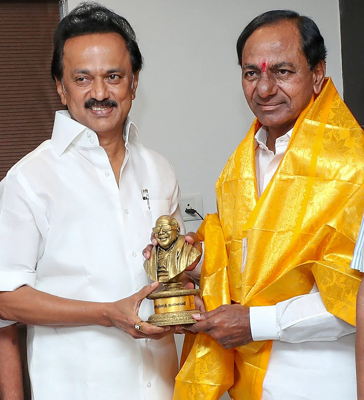 DMK Leader MK Stalin and Telangana Chief Minister K Chandrashekar Rao.