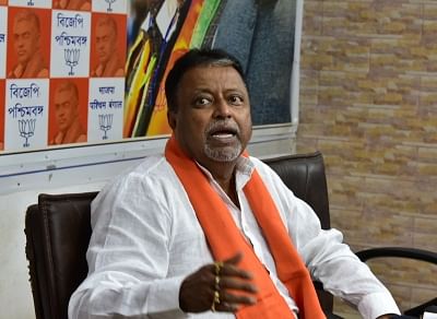 Kolkata: BJP leader Mukul Roy addresses a press conference in Kolkata, on May 26, 2019. (Photo: IANS)