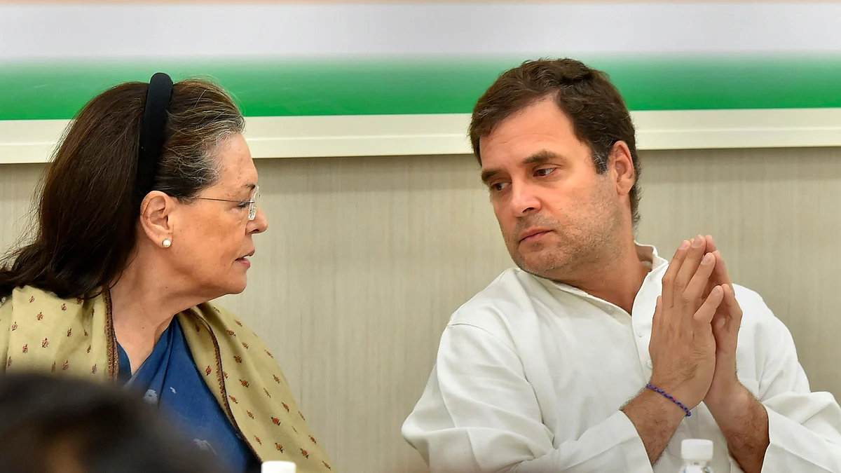 Congress President Rahul Gandhi (right) with former party chief Sonia Gandhi at the CWC meet after the results of the Lok Sabha elections.