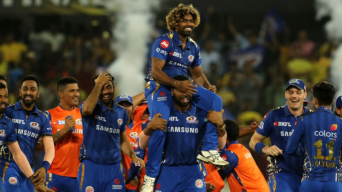 Lasith Malinga bowled an excellent final over in the match to defend 9 runs.