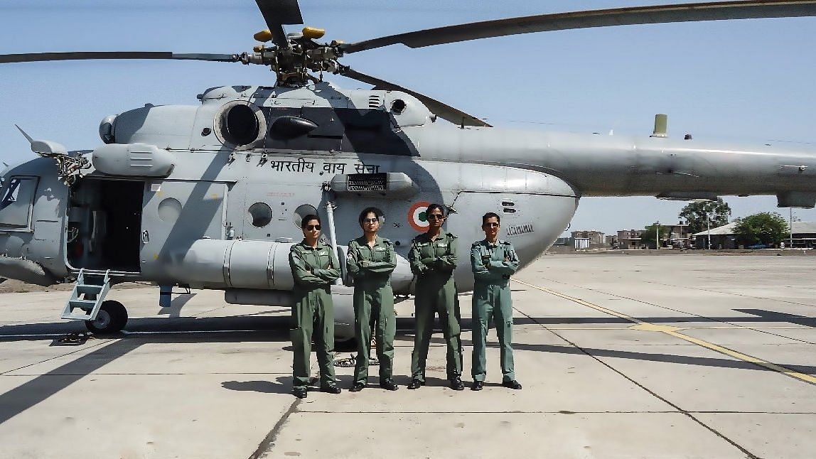 (left to right) F/L Parul Bhardwaj, F/O Aman Nidhi, F/L Hina Jaiswal and S/L Richa Adhikari, who gave the pre-flight certification to the helicopter.&nbsp;