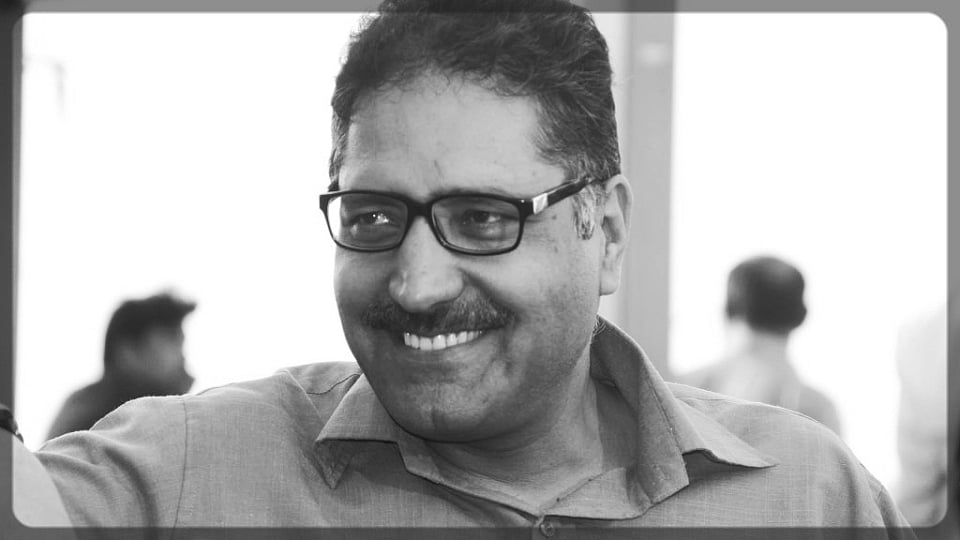 Rising Kashmir editor Shujaat Bukhari was shot dead in Srinagar on 14 June 2018.&nbsp;