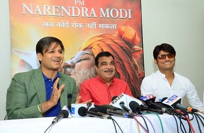 Nagpur: Actor Vivek Oberoi, Union Minister Nitin Gadkari and producer Sandip Ssingh talk to media persons at the poster launch of the forthcoming biopic on Prime Minister Narendra Modi - "PM Narendra Modi" in Nagpur, on May 20, 2019. (Photo: IANS)