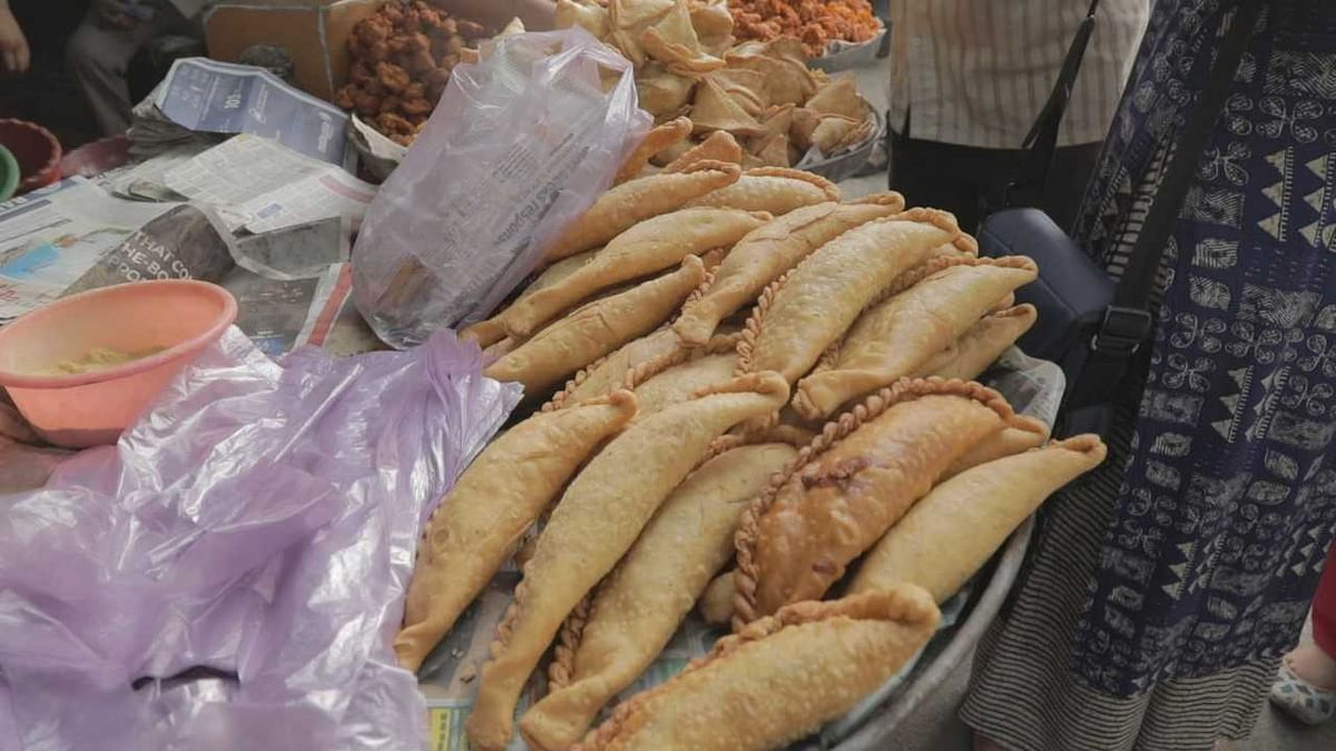Eat Street: This Ramzan, go for a food walk in Purani Dilli and try these vegetarian snacks!