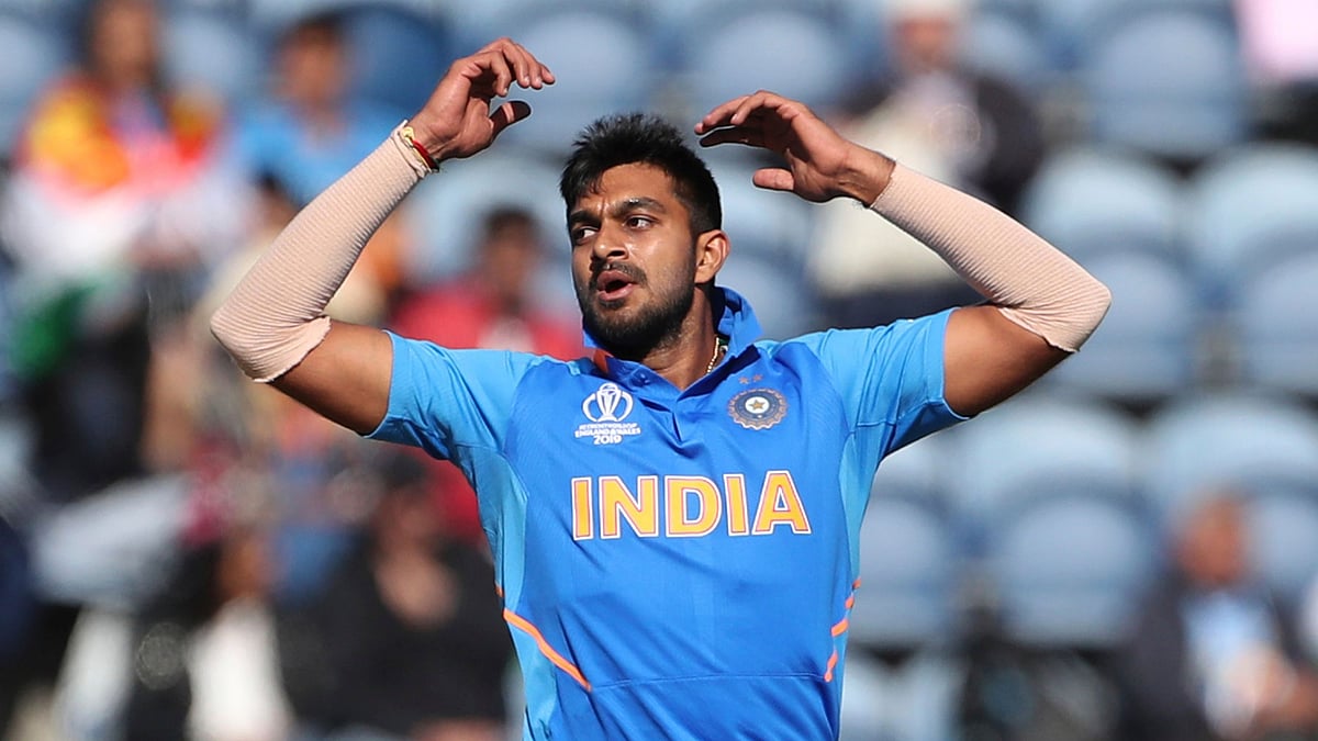 Vijay Shankar Replaces Dhawan Pakistan Bring In Shadab Imad