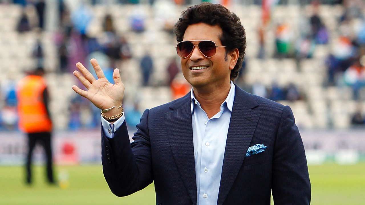 Sachin feels Bhuvi can exploit Chris’s Gayle weakness outside off stump.
