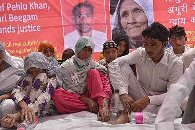 Pehlu Khan’s family stage a sit-in demonstration to demand justice for him in New Delhi back in April 2017. 