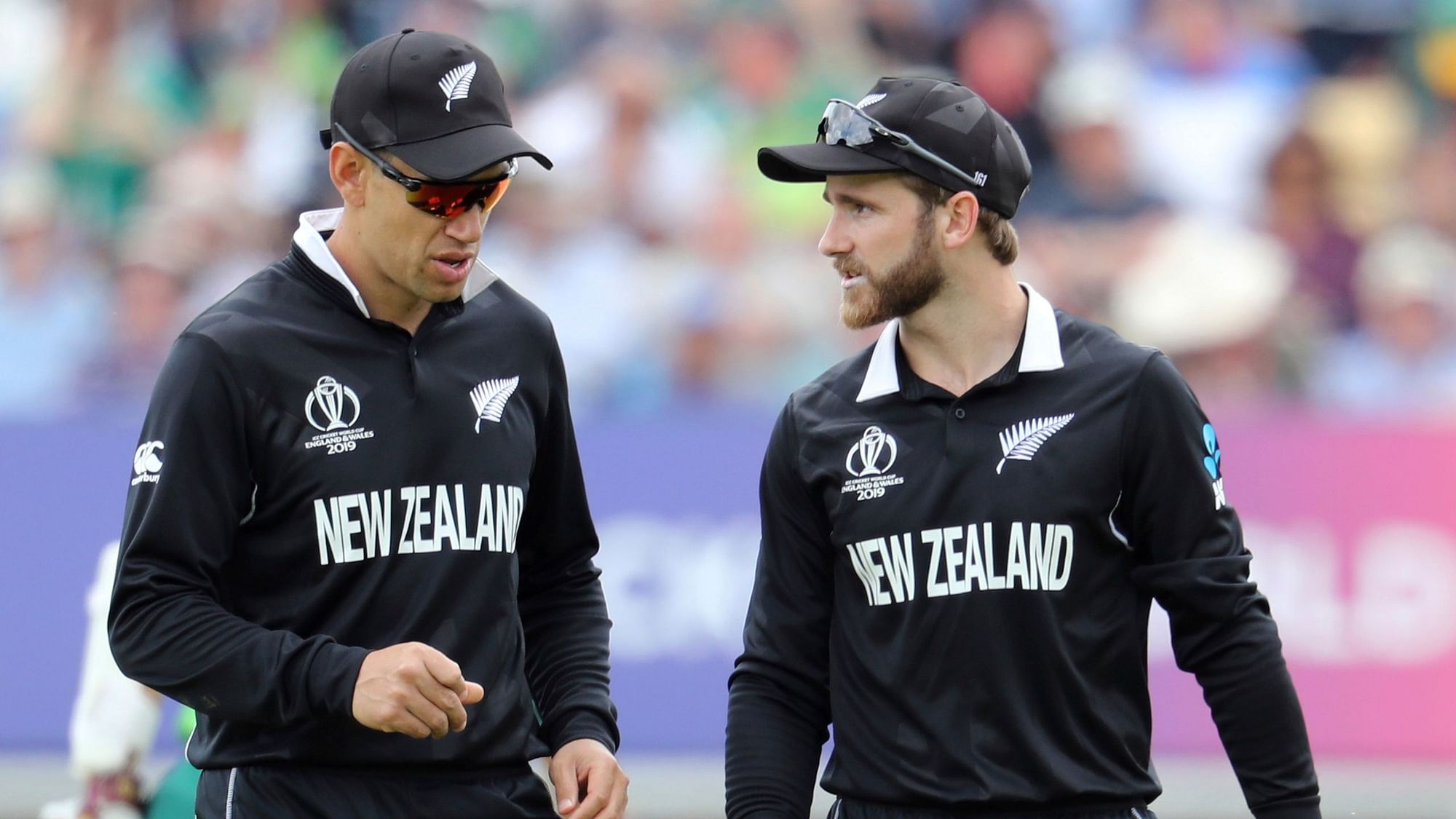 Both New Zealand and Pakistan are fielding an unchanged side.