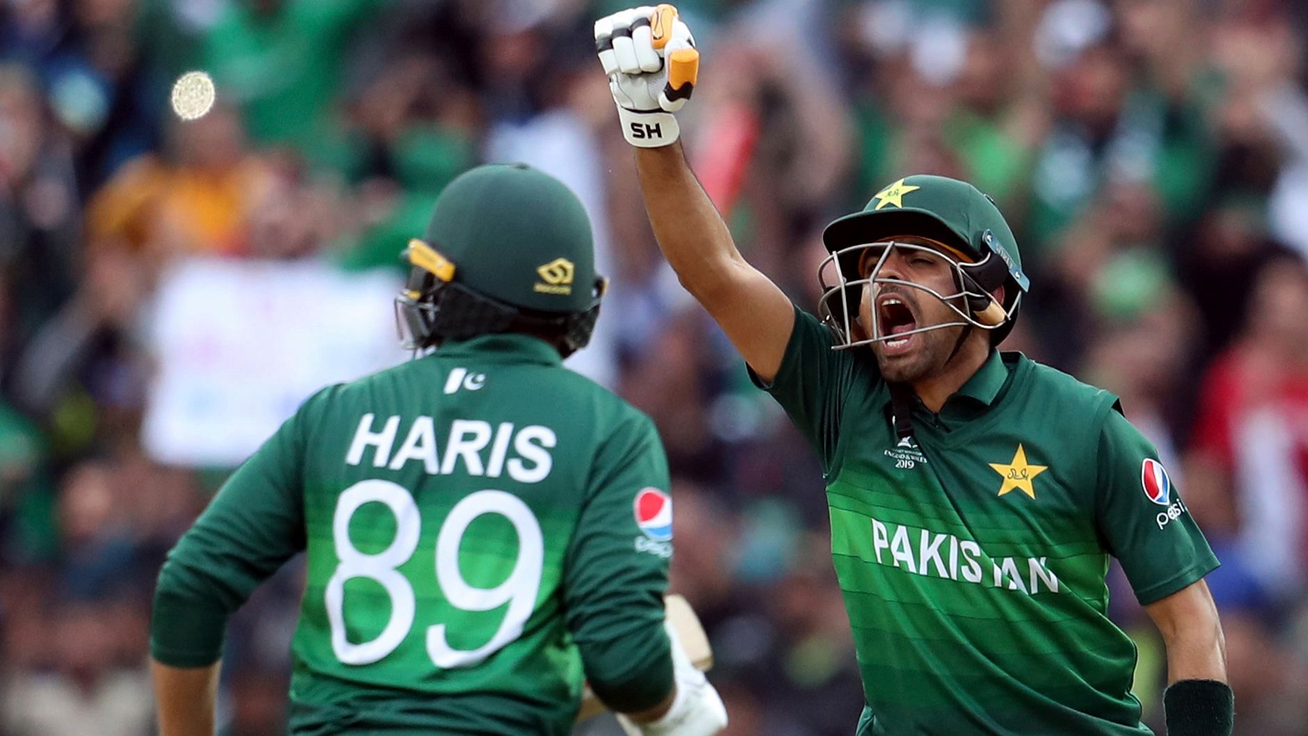 Watch highlights of Pakistan’s 6 wicket victory over New Zealand.