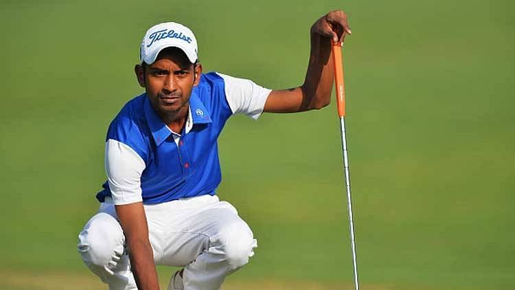 Indian golfer Rashid Khan has been banned from playing at the Delhi Golf Club.
