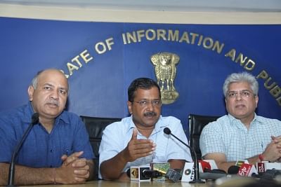 New Delhi: Delhi Chief Minister Arvind Kejriwal accompanied by Deputy Chief Minister Manish Sisodia and Transport Minister Kailash Gahlot, addresses a press conference in New Delhi on June 3, 2019. (Photo: IANS)