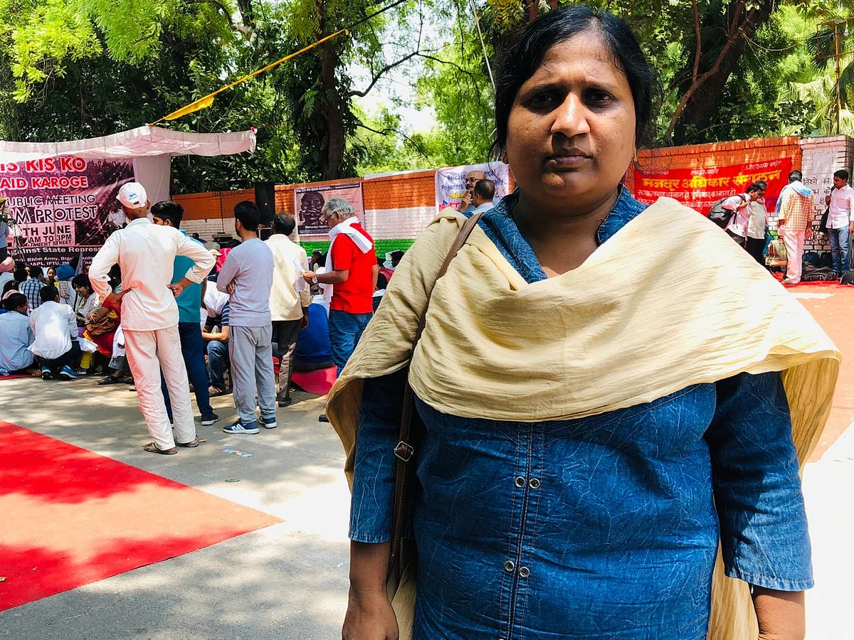 When roti and dal is on the menu, Devendra knows she has arrived in Delhi. The Bangla Sahib offers her free food that is a marked departure from her usual rice meal in Hyderabad, but she has no complaints.