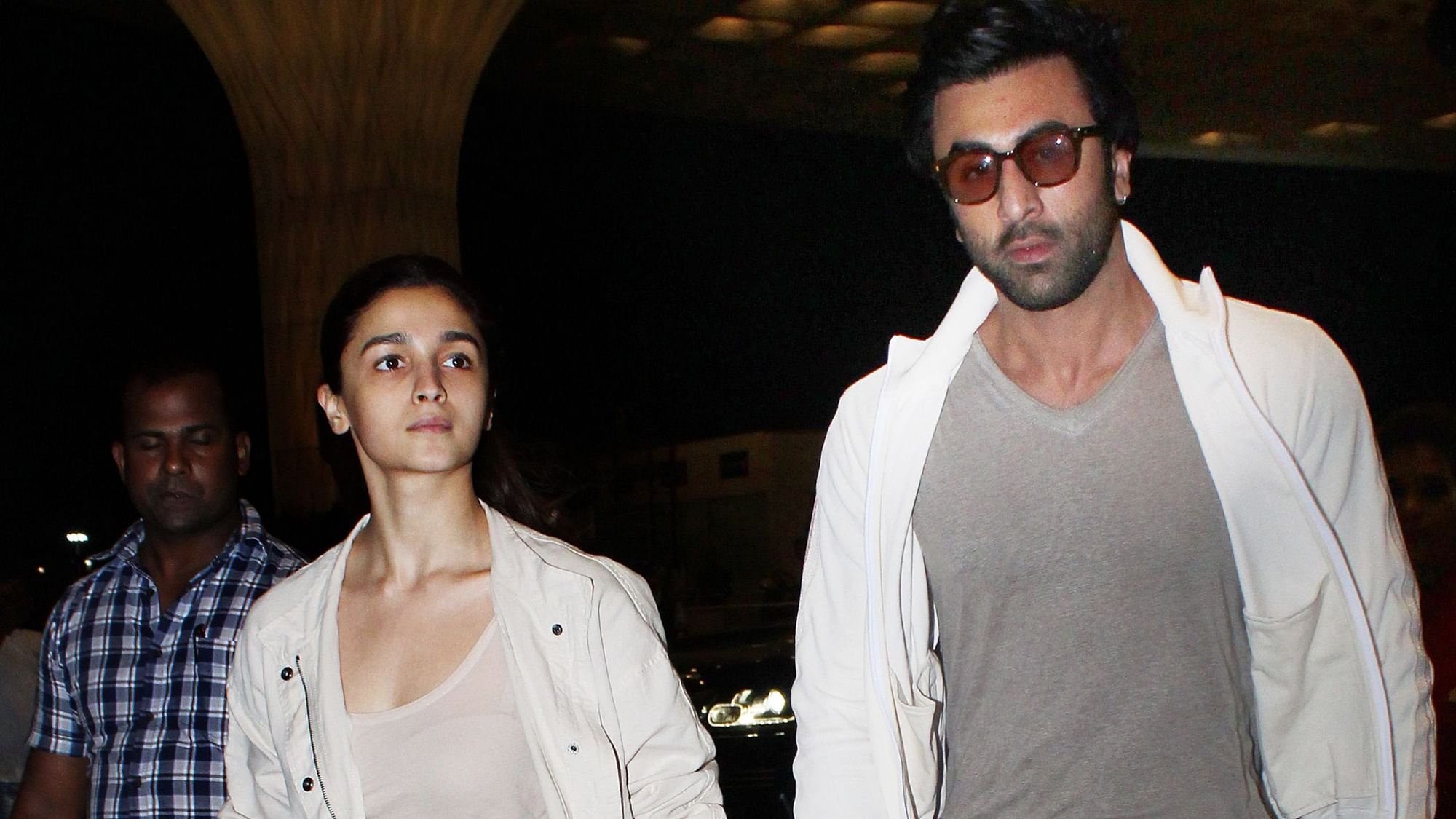 Alia Bhatt and Ranbir Kapoor clicked at the airport.