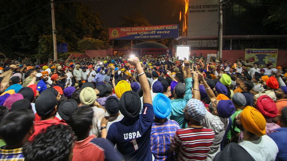 Protests in Delhi’s Mukherjee Nagar After Cops Thrash Sikh Driver