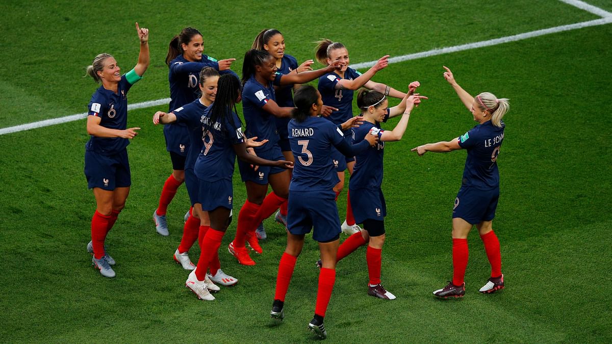 Hosts France Enjoy Winning Start as Women’s World Cup Kicks Off