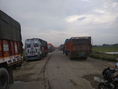 'Indefinite blockade' on Indo-Nepal border in Bihar cripples trade