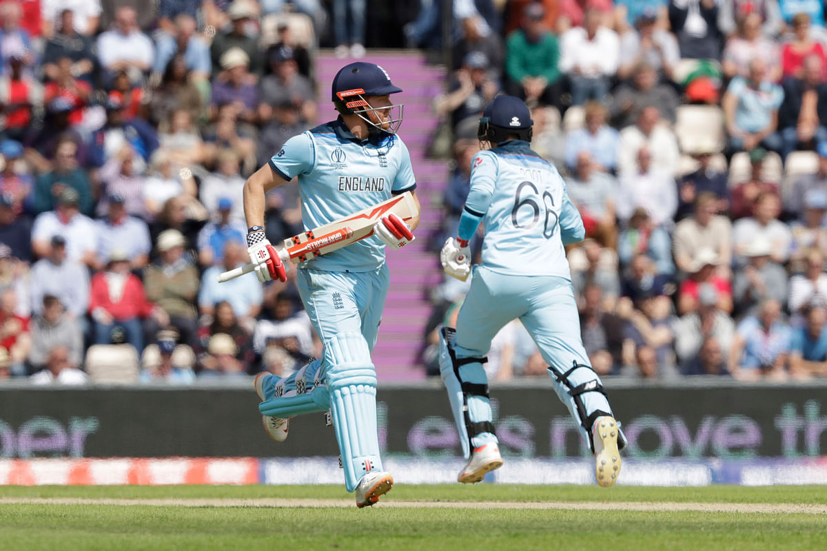 With 14 needed to win after the fall of Woakes, Stokes & Root ensured England won the game with 8 wickets to spare.