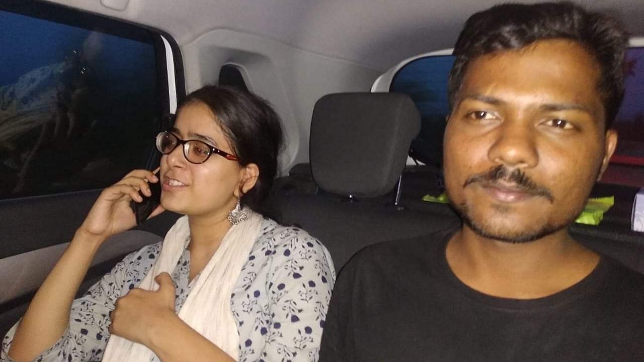 Freelance journalist Prashant Kanojia with his wife Jagisha Arora after he was released from Lucknow jail on Wednesday, 12 June.