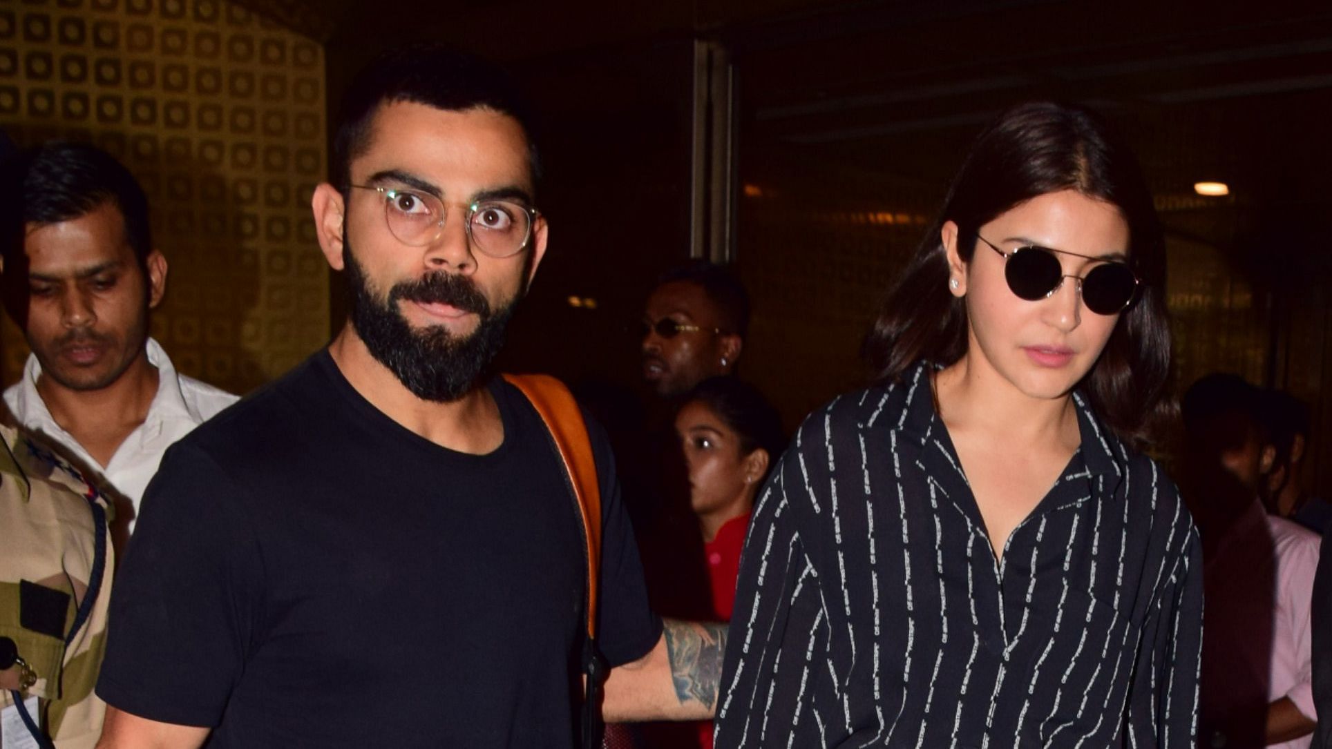 Virat was seen at the Mumbai airport on Thursday along with Bollywood actor and wife Anushka Sharma.