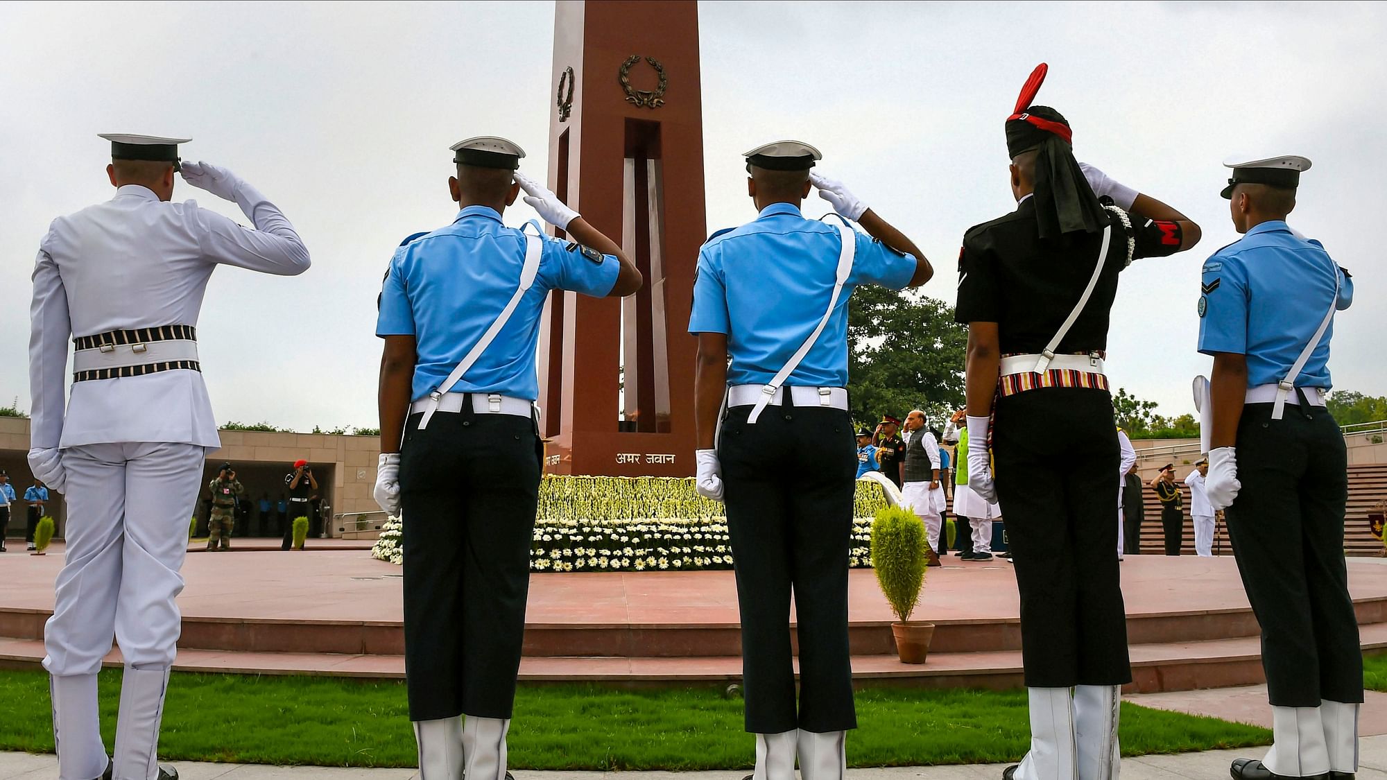 Tri-services personnel pay homage at National War Memorial on the occasion of Kargil Diwas, in New Delhi.
