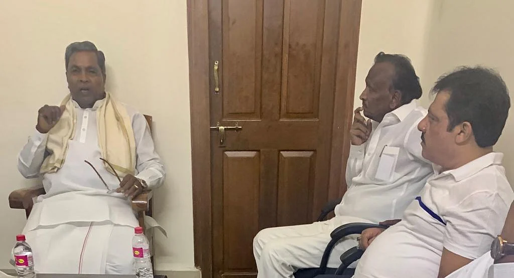 K’taka Crisis: Siddaramaiah Meets Rebel MLA Ramalinga Reddy