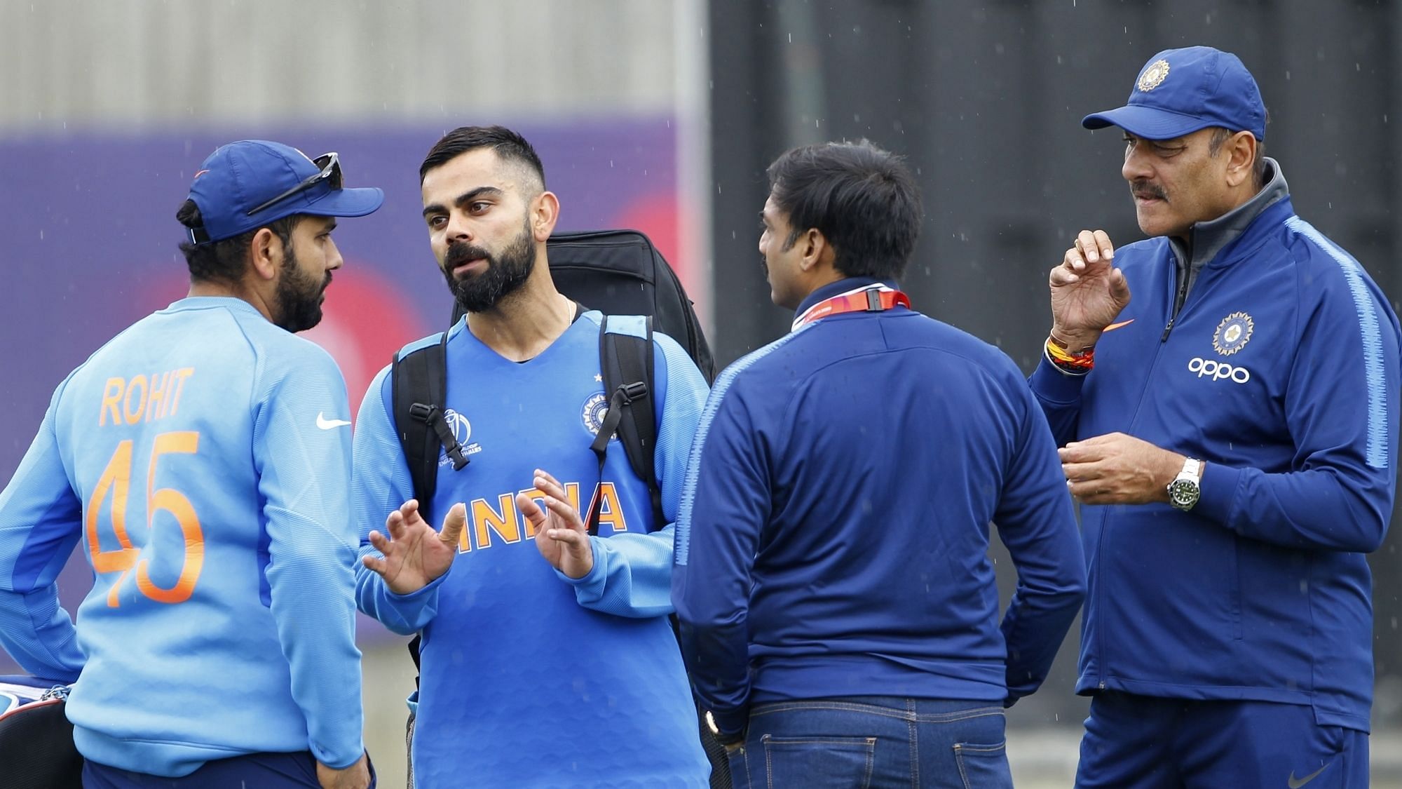 Ravi Shastri on Alleged Virat Kohli-Rohit Sharma Rift: &#39;Difference of Opinion Not Conflict&#39;