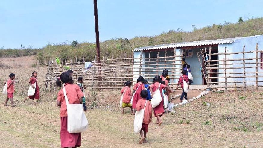 Children of Rolugunta on their way to the village school.