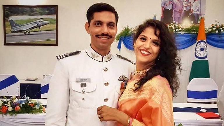 #GoodNews: Wife of Pilot Who Died in Fighter Jet Crash to Join IAF