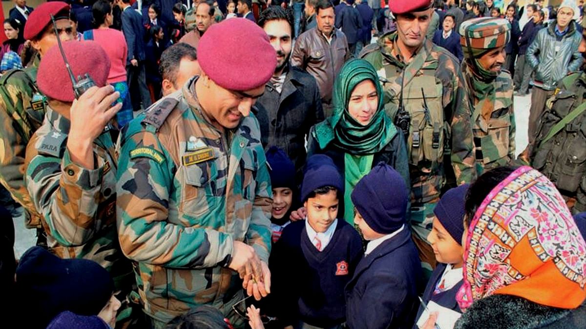 Kapil Dev and Gautam Gambhir both have praised MS Dhoni’s decision to serve with the Indian army for the next month.