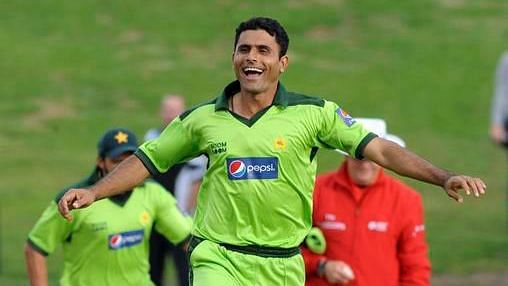 Former Pakistan all-rounder Abdul Razzaq has revealed that he has had several extramarital affairs.