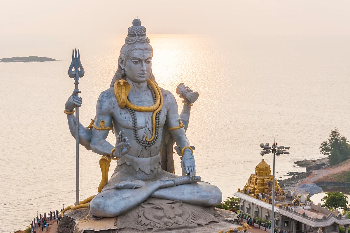 Sawan or Shrawan is considered to be the most auspicious month of the Hindu calendar. Devotees spend the month praying to Lord Shiva for his blessings.
