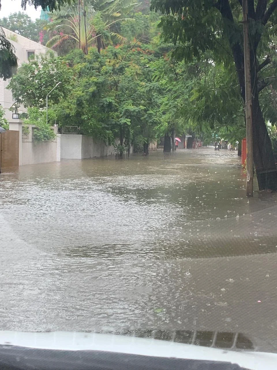 The streets of Juhu. 