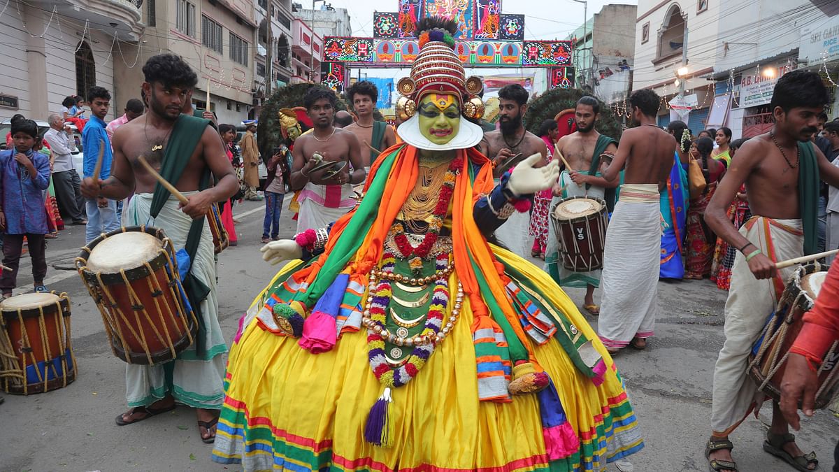 Elaborate and vibrant processions are carried out on the local streets in the month of July/August.