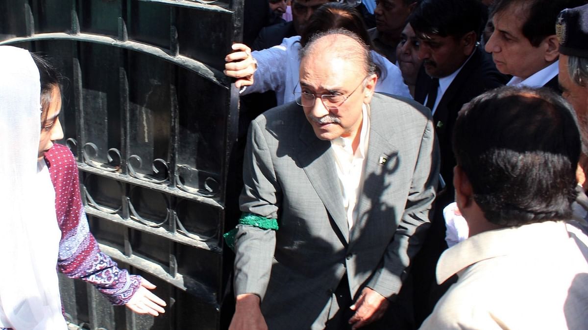 Pak’s Ex-President Zardari Arrested in Separate Corruption Case