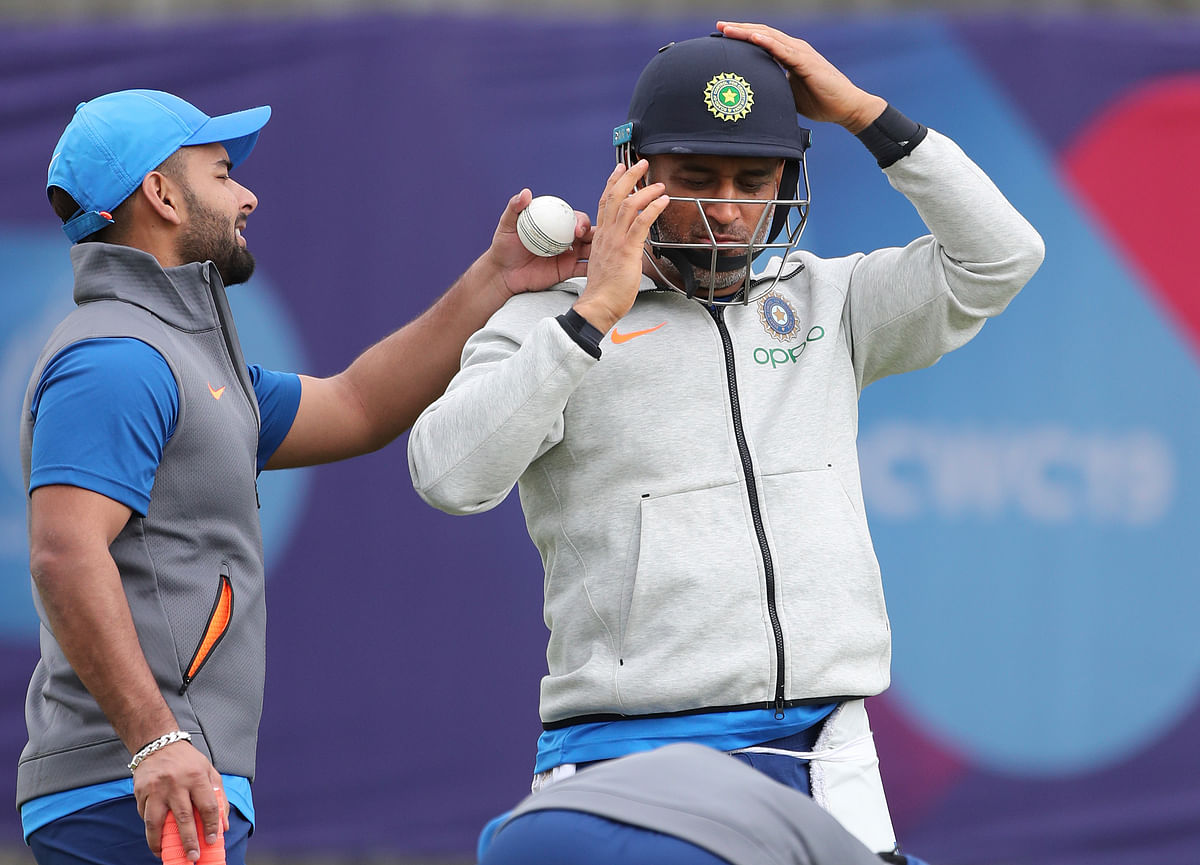 MS Dhoni has been asked by the management to not retire while the team grooms Rishabh Pant.
