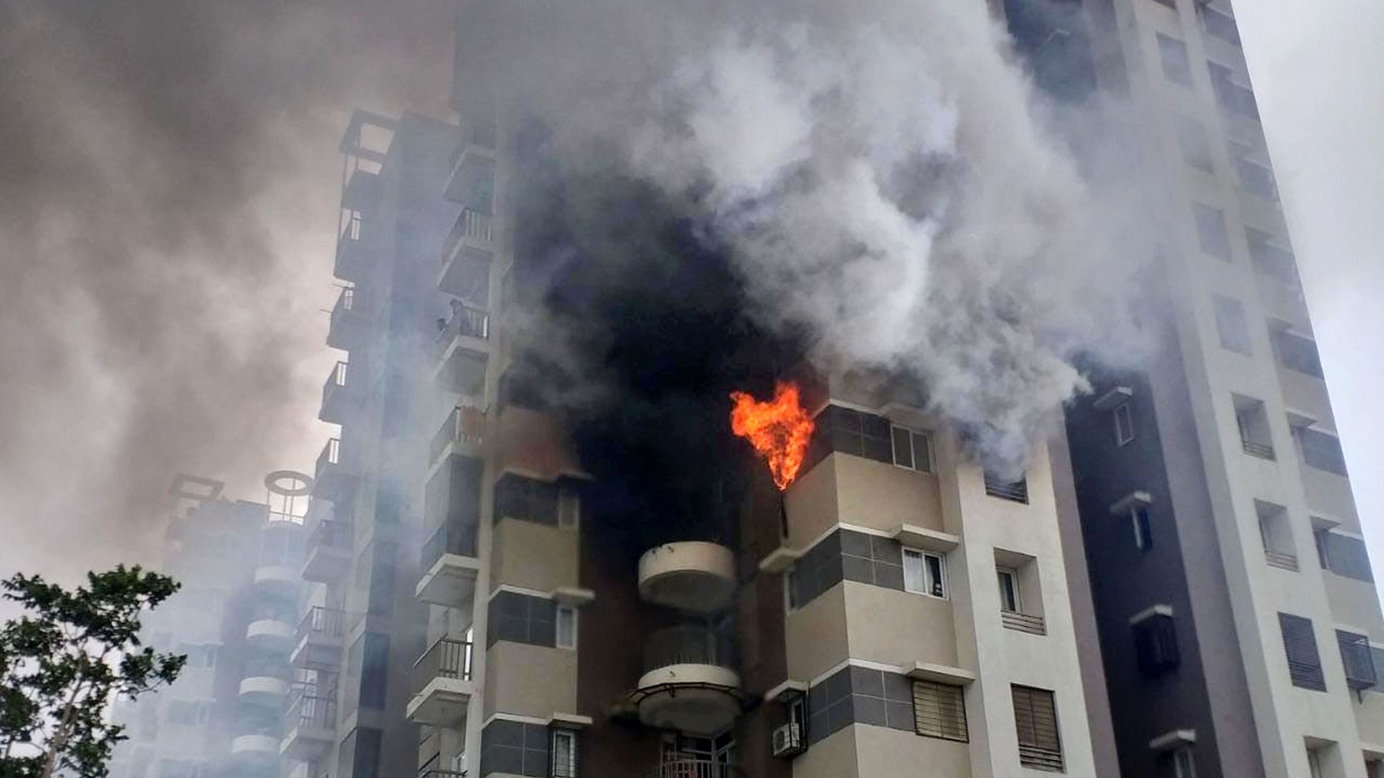 Fire broke out in a residential building on the Gota-Jagatpur Road in Ahmedabad on Friday, 26 July.