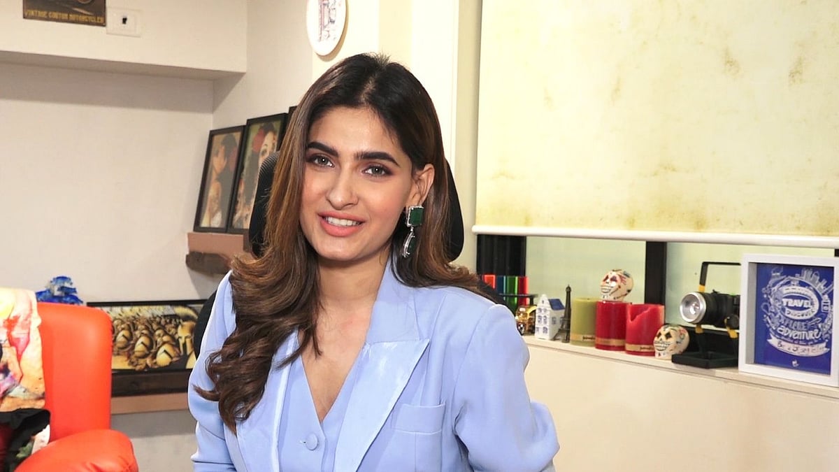 Karishma Sharma Speaks About Working With Hrithik In Super 30 Song Paisa