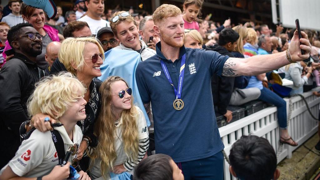 Hundreds of children  came at the Oval, to help Eoin Morgan’s men celebrate their historic triumph.