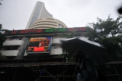 Mumbai: A view of the BSE building in Mumbai, on July 5, 2019. The Union Budget 2019-20 failed to cheer the equity market as the BSE Sensex slumped over 460 points minutes after Finance Minister Nirmala Sitharaman concluded her speech. At 1.28 p.m., the Sensex fell 466 points to the day