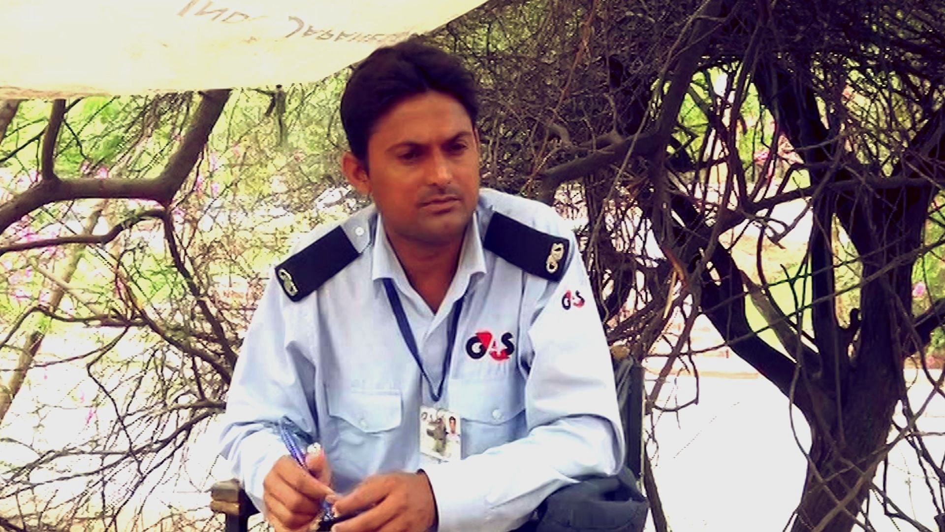 Ramjal Meena, the JNU security guard cracked the varsity’s entrance exam and aspires to be an IAS officer. &nbsp;