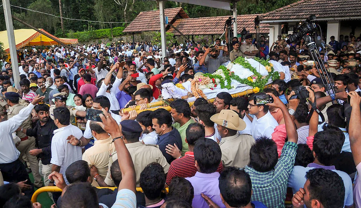 Siddhartha’s body taken out for cremation 