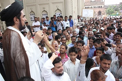 Lucknow: Shia cleric Maulana Kalbe Jawad 