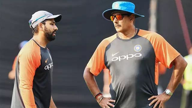 Ravi Shastri and Rohit Sharma at a training session.&nbsp;