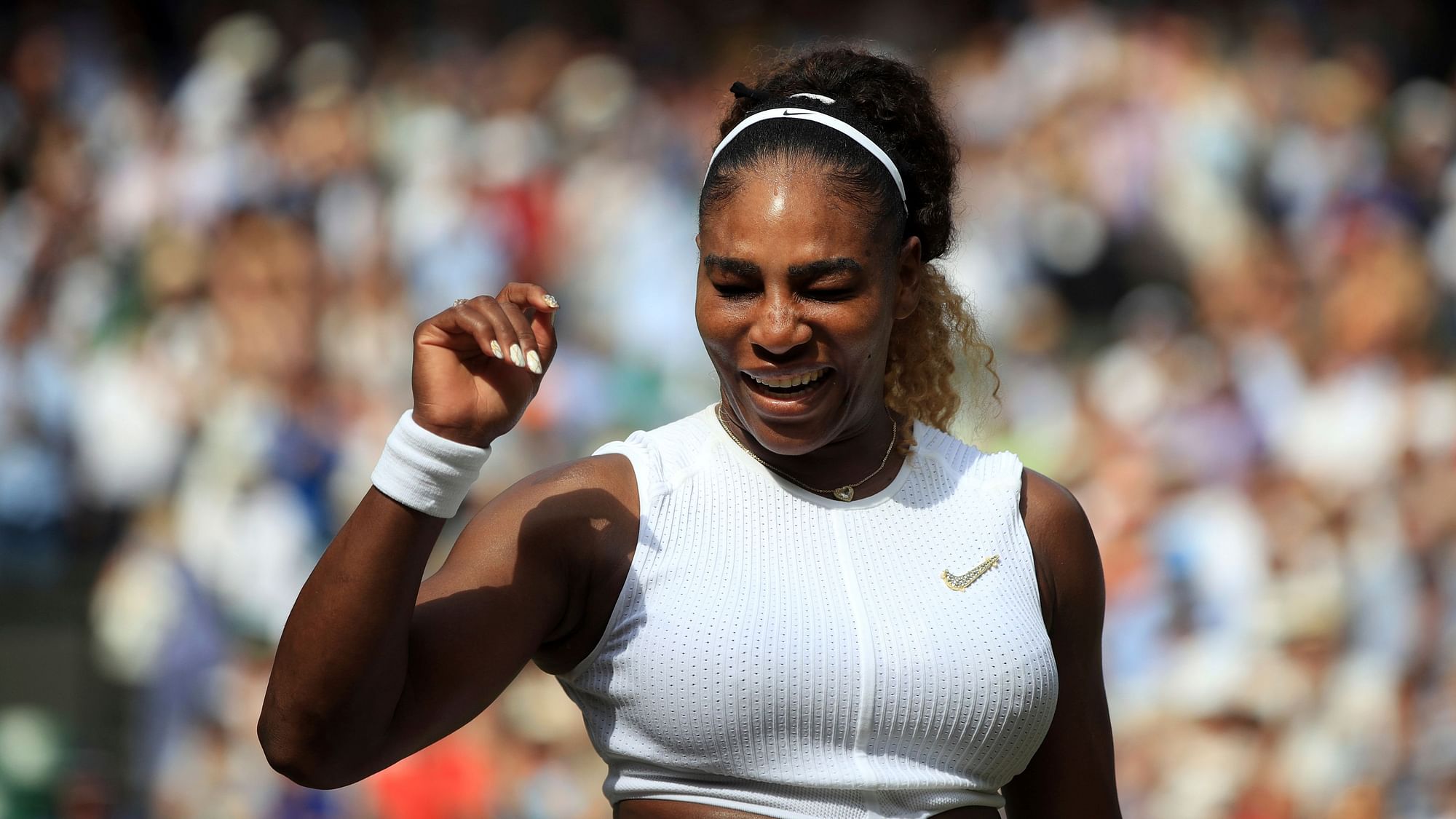 Serena Williams is playing Simona Halep in the final of the Wimbledon.